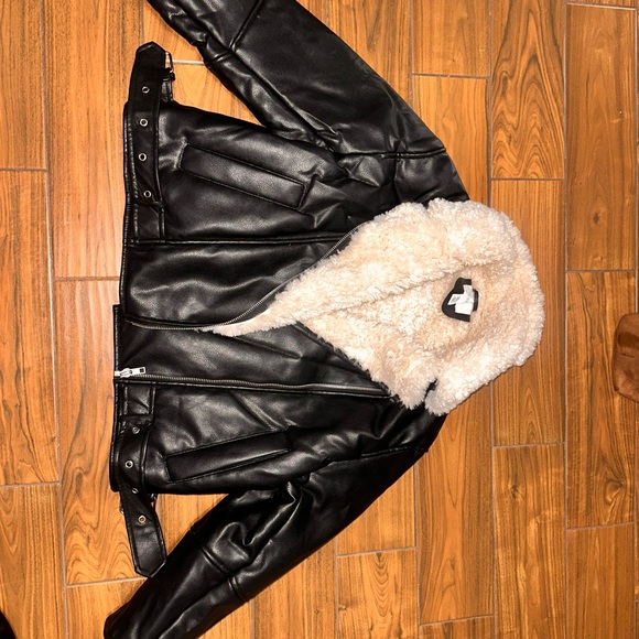 H&M Black Leather Jacket with Cream Shearling Collar XL - Picture 2 of 4